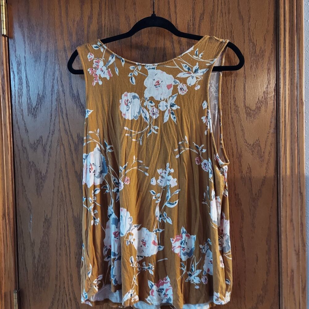 Maurices 24/7 Womens Plus Sz 1X Tunic tank Top High Low V-neck SS floral Print